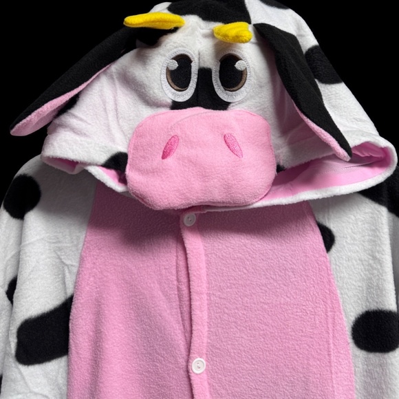Spooktacular Creations Unisex Cow Pajama Plush Jumpsuit – Size M – NWOT! - Picture 12 of 13